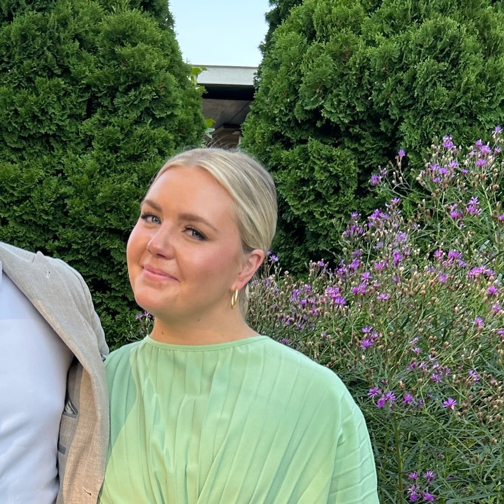 Meet your Posher, Annie